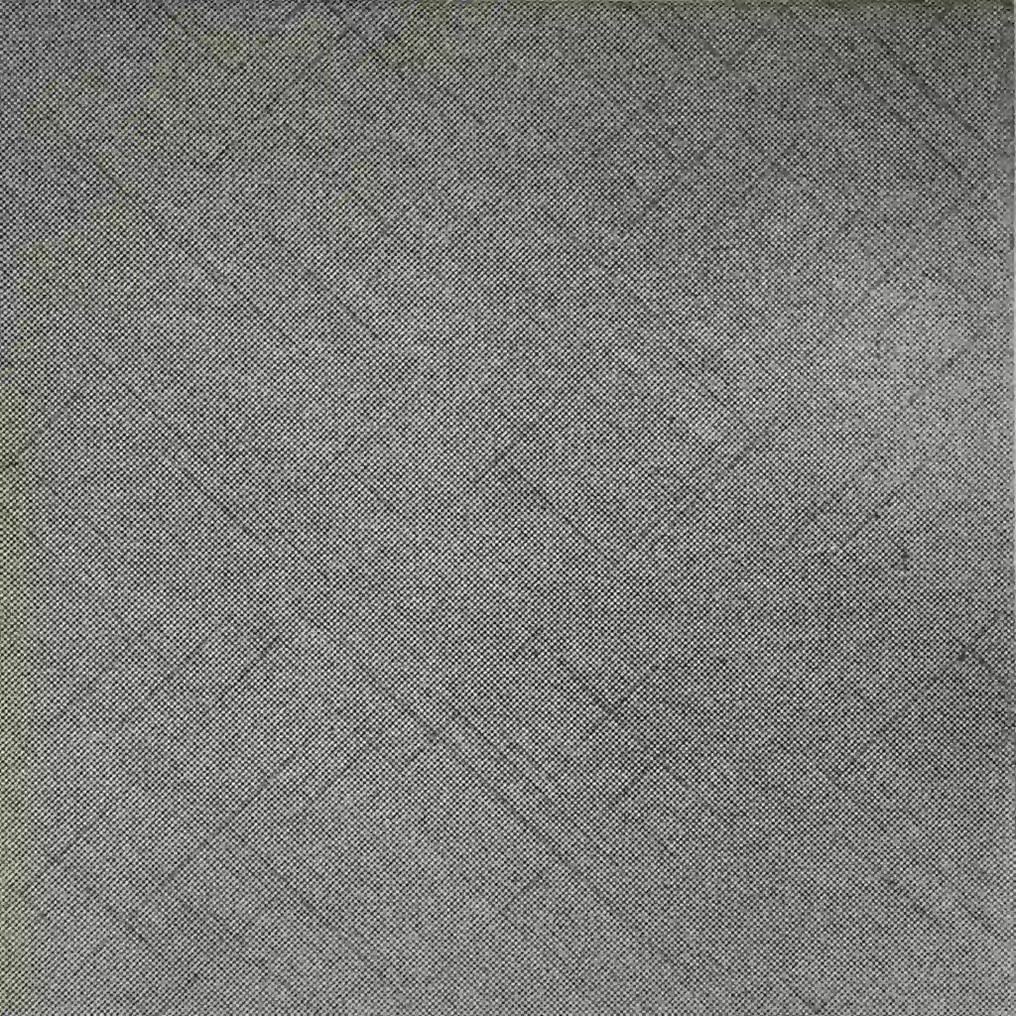 Detailansicht einer flachliegenden, grau melierten Airlaid-Serviette mit stoffähnlicher Struktur, 1/4-Falz